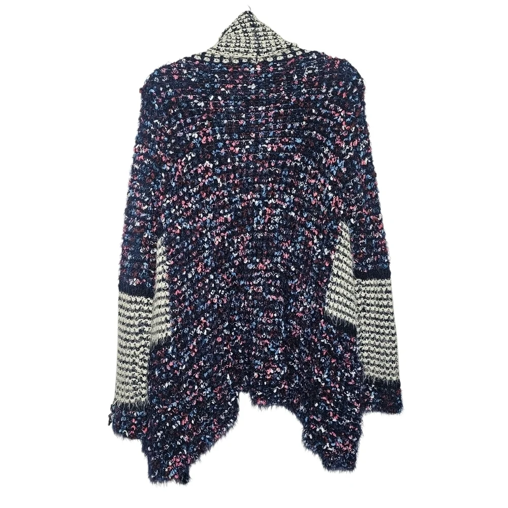 Chic Eyelash Navy and White Knit Cardigan